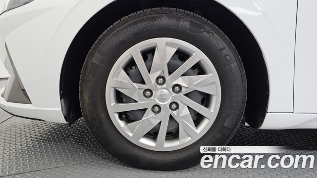 Hyundai AVANTE 2021 — photo 5