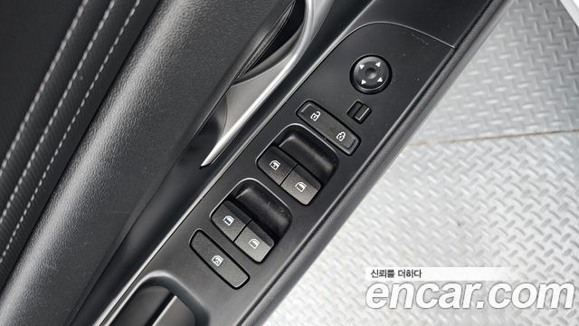 Hyundai AVANTE 2021 — photo 24