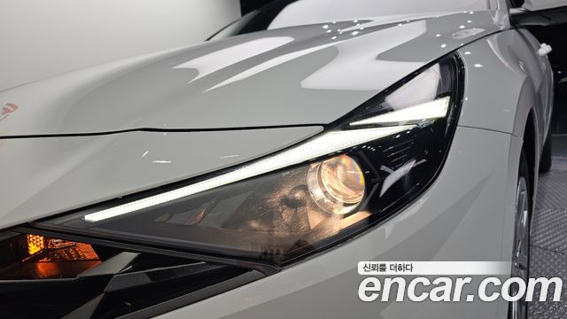 Hyundai AVANTE 2021 — photo 8