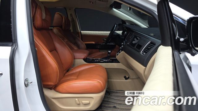 Kia Canival 2019 — photo 11