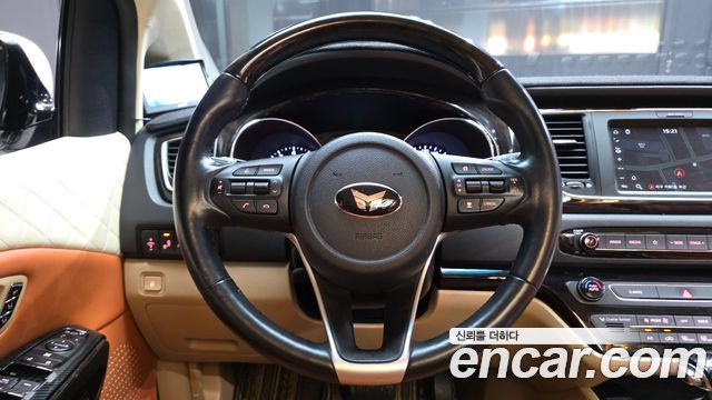 Kia Canival 2019 — photo 13