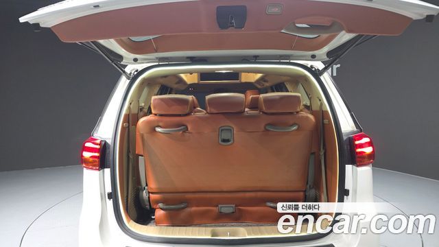 Kia Canival 2019 — photo 20