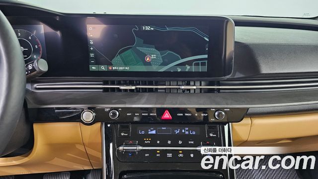Kia Canival 2021 — photo 15