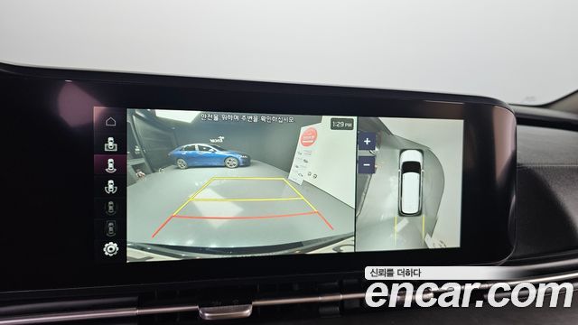 Kia Canival 2021 — photo 16