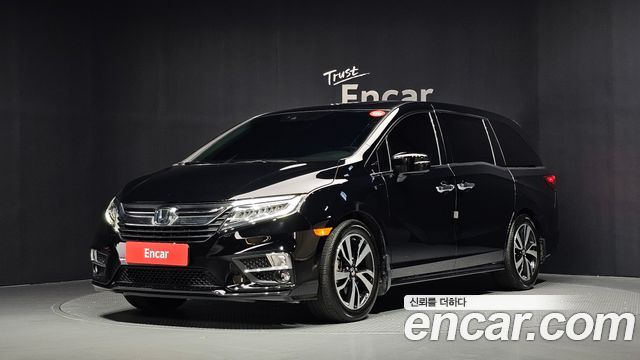 Honda Odyssey 2019 — photo 1