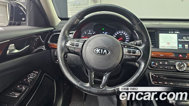 Kia K7 2016 — photo 13