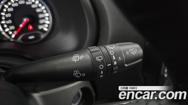 Jeep Renegade 2022 — photo 27