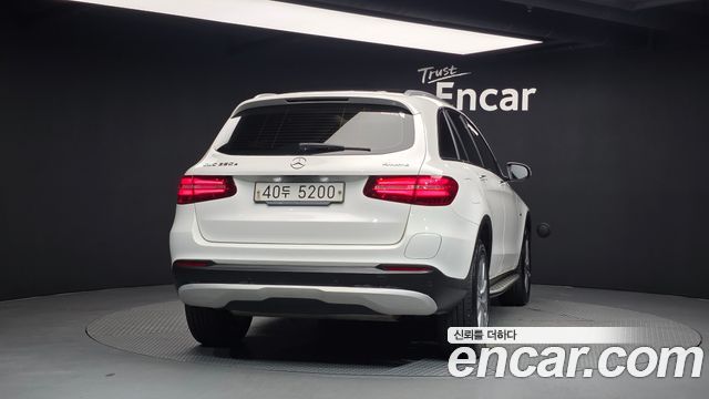 Mercedes-Benz GLC-Class 2019 — photo 4