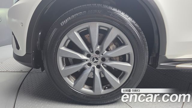 Mercedes-Benz GLC-Class 2019 — photo 5