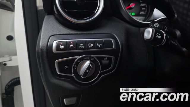 Mercedes-Benz GLC-Class 2019 — photo 17