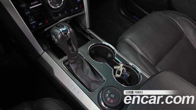 Ford Explorer 2015 — photo 9