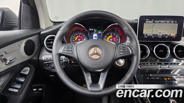 Mercedes-Benz GLC-Class 2019 — photo 18