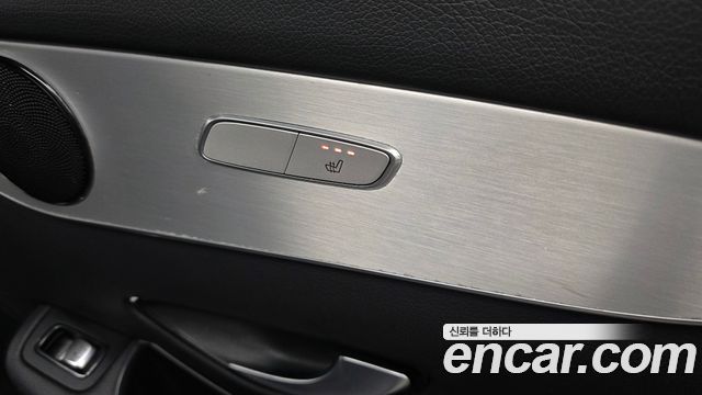Mercedes-Benz GLC-Class 2019 — photo 24