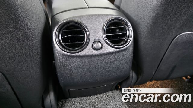 Mercedes-Benz GLC-Class 2019 — photo 32