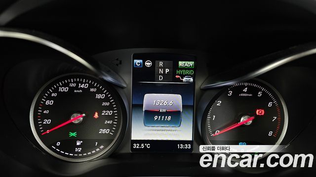 Mercedes-Benz GLC-Class 2019 — photo 11