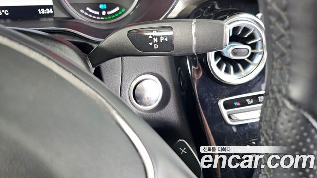 Mercedes-Benz GLC-Class 2019 — photo 12