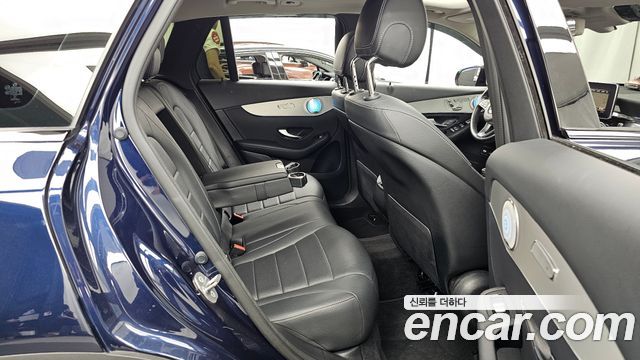 Mercedes-Benz GLC-Class 2019 — photo 18
