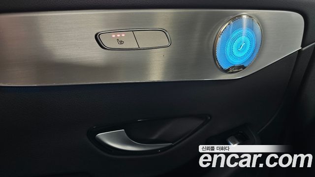 Mercedes-Benz GLC-Class 2019 — photo 24