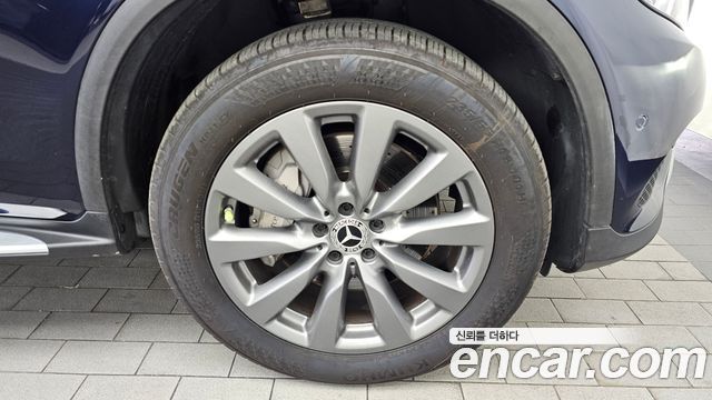 Mercedes-Benz GLC-Class 2019 — photo 7