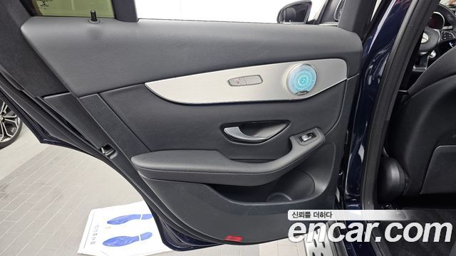 Mercedes-Benz GLC-Class 2019 — photo 15