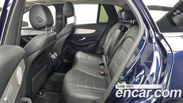 Mercedes-Benz GLC-Class 2019 — photo 16