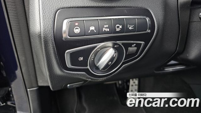 Mercedes-Benz GLC-Class 2019 — photo 28