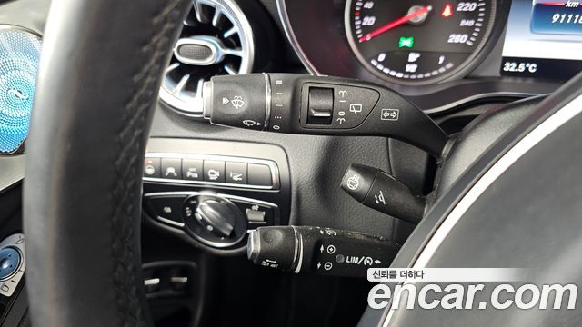 Mercedes-Benz GLC-Class 2019 — photo 29