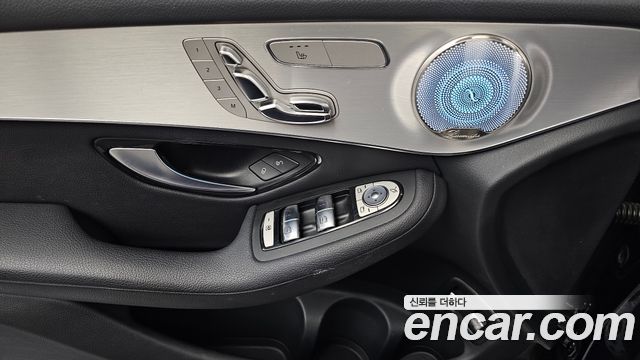 Mercedes-Benz GLC-Class 2019 — photo 34