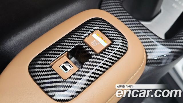 Hyundai Santafe 2024 — photo 28