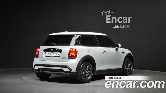 Mini Cooper 2023 — photo 2