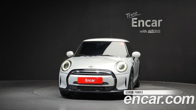 Mini Cooper 2023 — photo 3