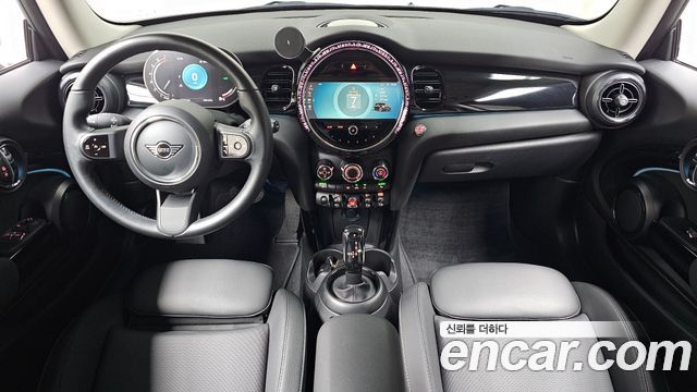 Mini Cooper 2023 — photo 10