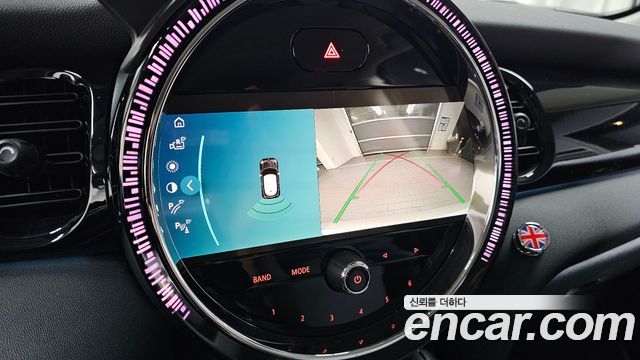 Mini Cooper 2023 — photo 20