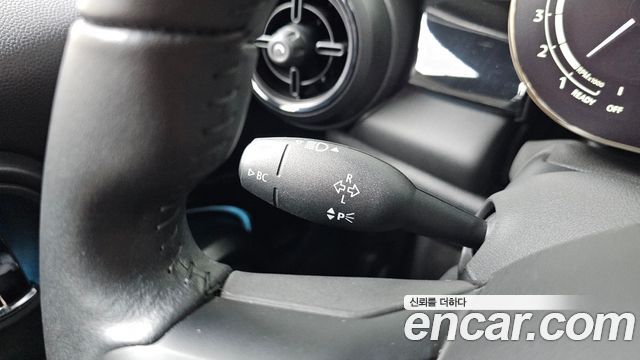Mini Cooper 2023 — photo 26