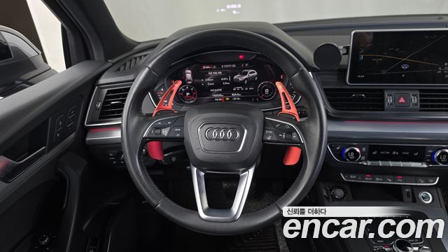 Audi Q5 2020 — photo 14