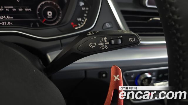 Audi Q5 2020 — photo 16