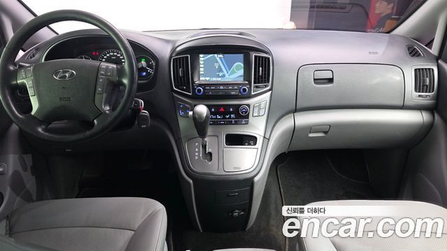 Hyundai Starex 2019 — photo 7