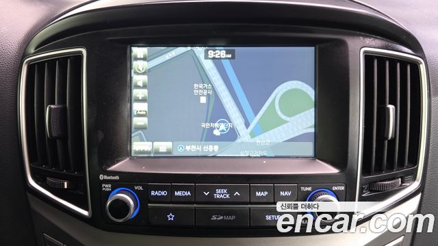 Hyundai Starex 2019 — photo 14