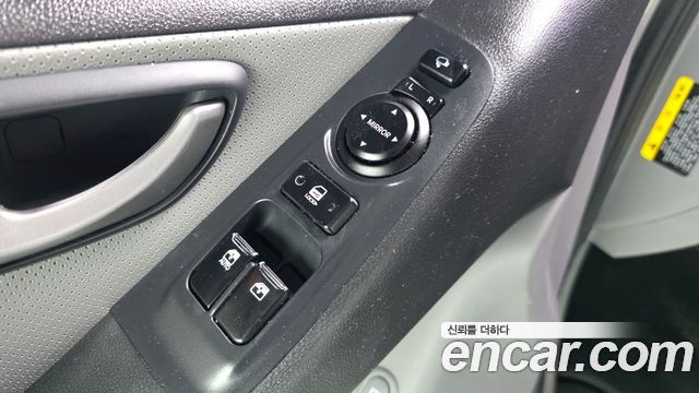 Hyundai Starex 2019 — photo 18