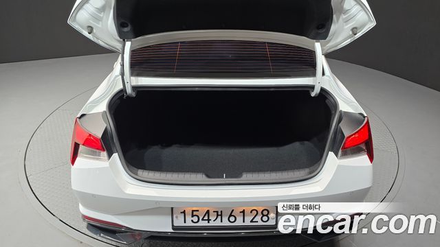 Hyundai AVANTE 2023 — photo 22