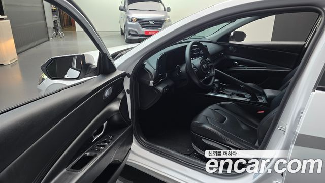 Hyundai AVANTE 2023 — photo 23
