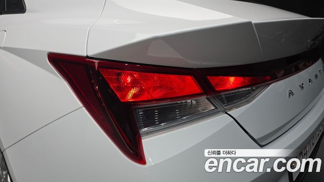 Hyundai AVANTE 2023 — photo 9