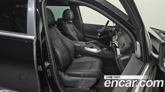 Mercedes-Benz GLS-Class 2022 — photo 16