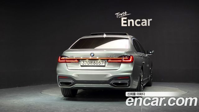 BMW 7-Series 2020 — photo 4