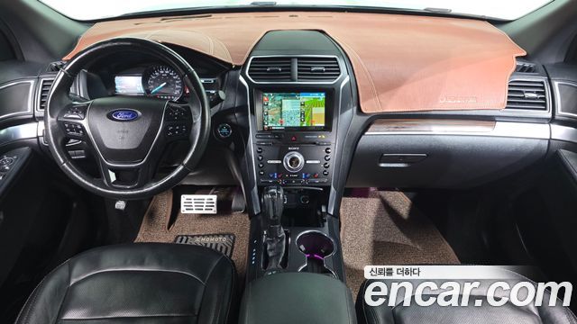Ford Explorer 2018 — photo 7