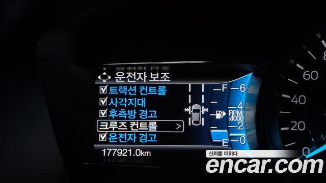Ford Explorer 2018 — photo 18