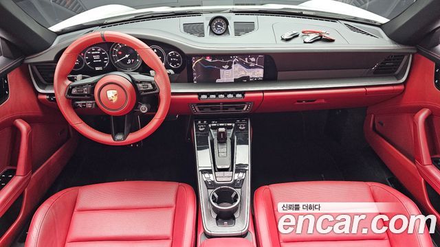 Porsche 911 2020 — photo 10