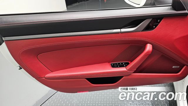 Porsche 911 2020 — photo 14