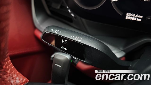 Porsche 911 2020 — photo 28