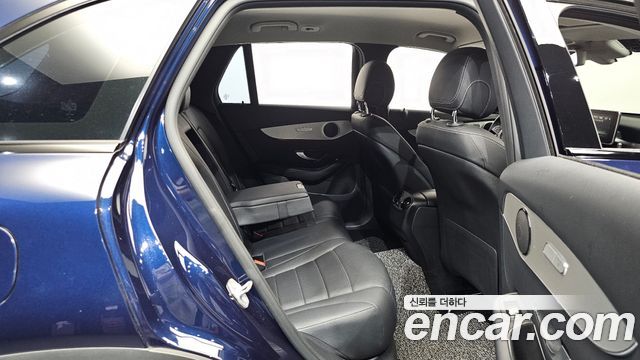 Mercedes-Benz GLC-Class 2019 — photo 17